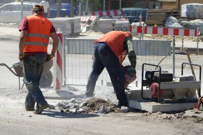 Obuwie robocze: Bezpieczeństwo i wygoda w miejscu pracy